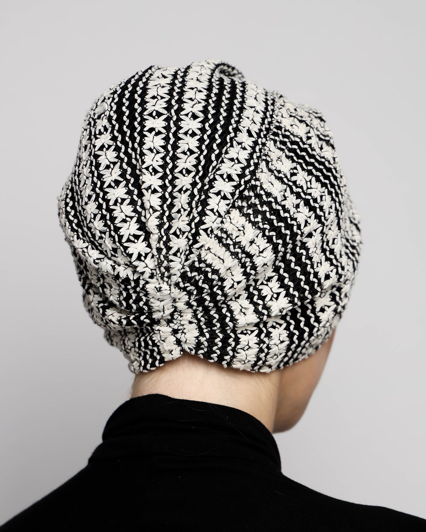 Black & white knitting Turban