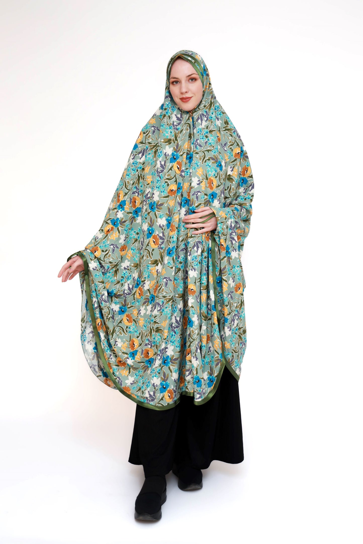 Dramatic flowers Praying Hijab