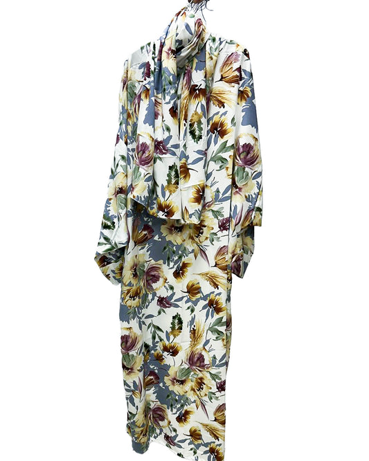 Dramatic flowers Praying suits