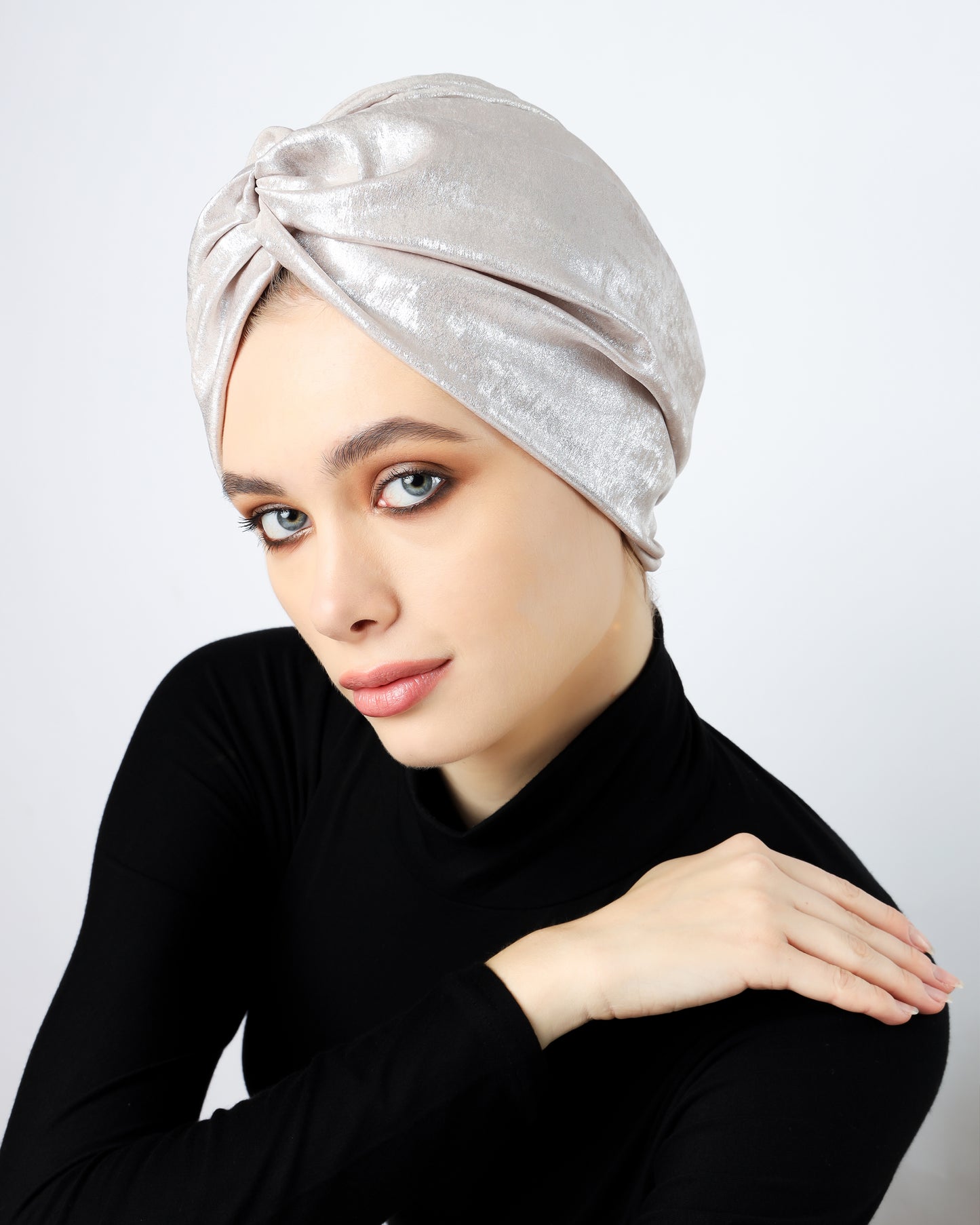 Glam Metallic twisted lines turban