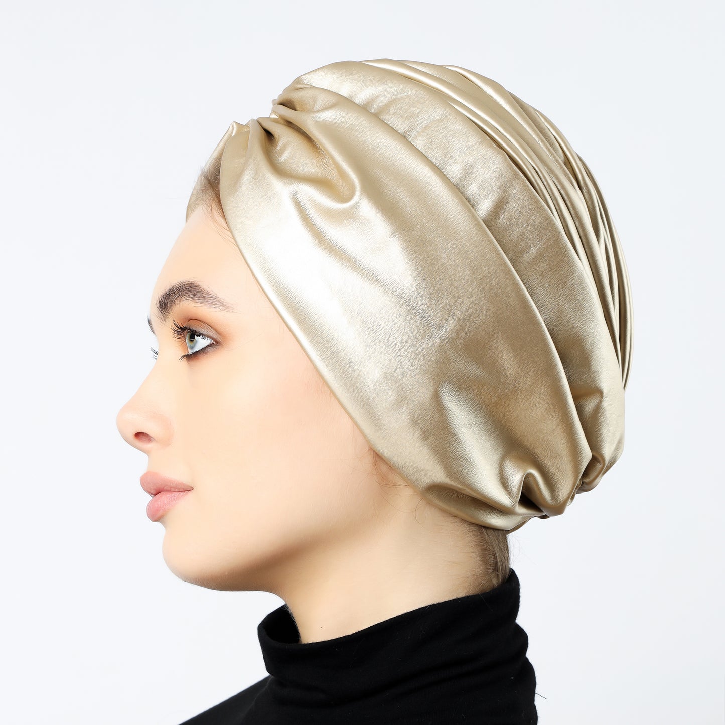 Gathering leather turban