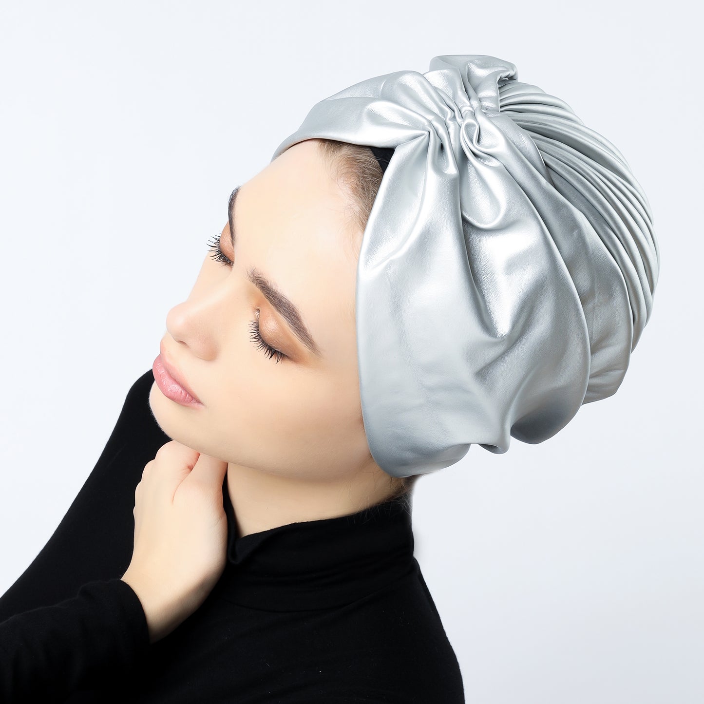 Gathering leather turban