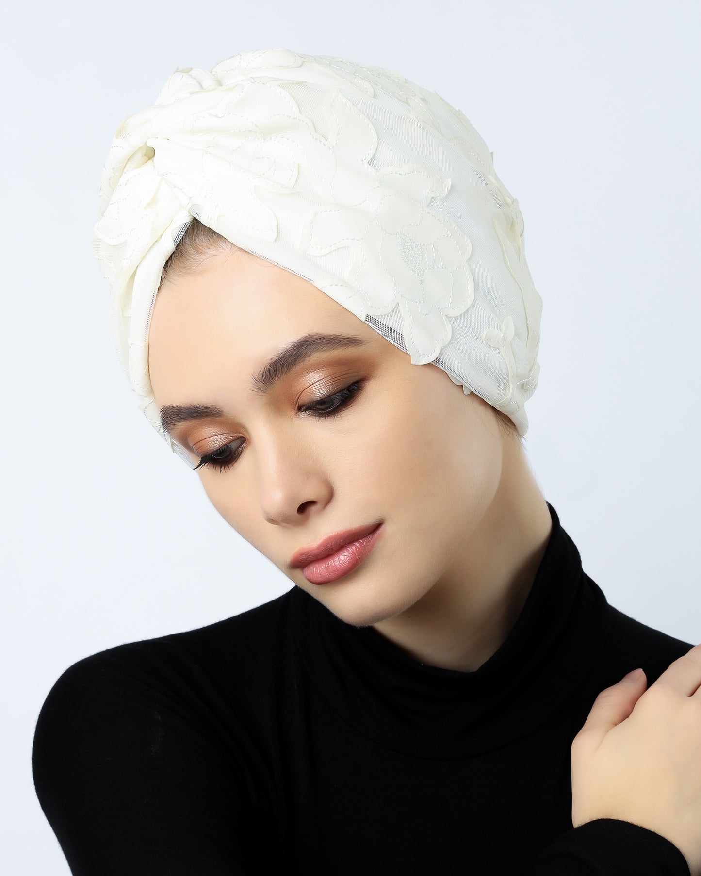 Twisted leather Flower Embellishment turban